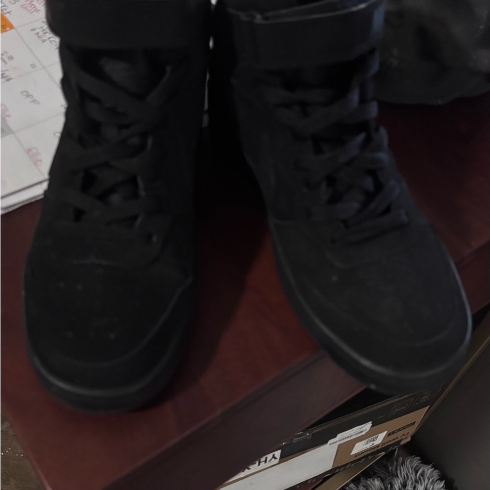 Nike youth  Black High-Top Sneakers